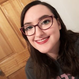 Meet your Posher, Marissa